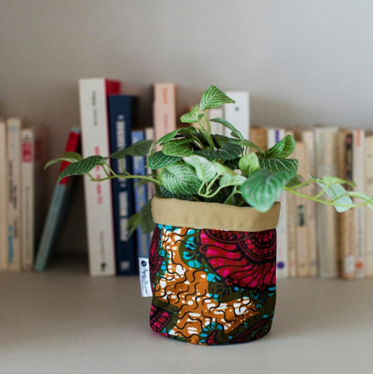 Cache-Pot Pokma