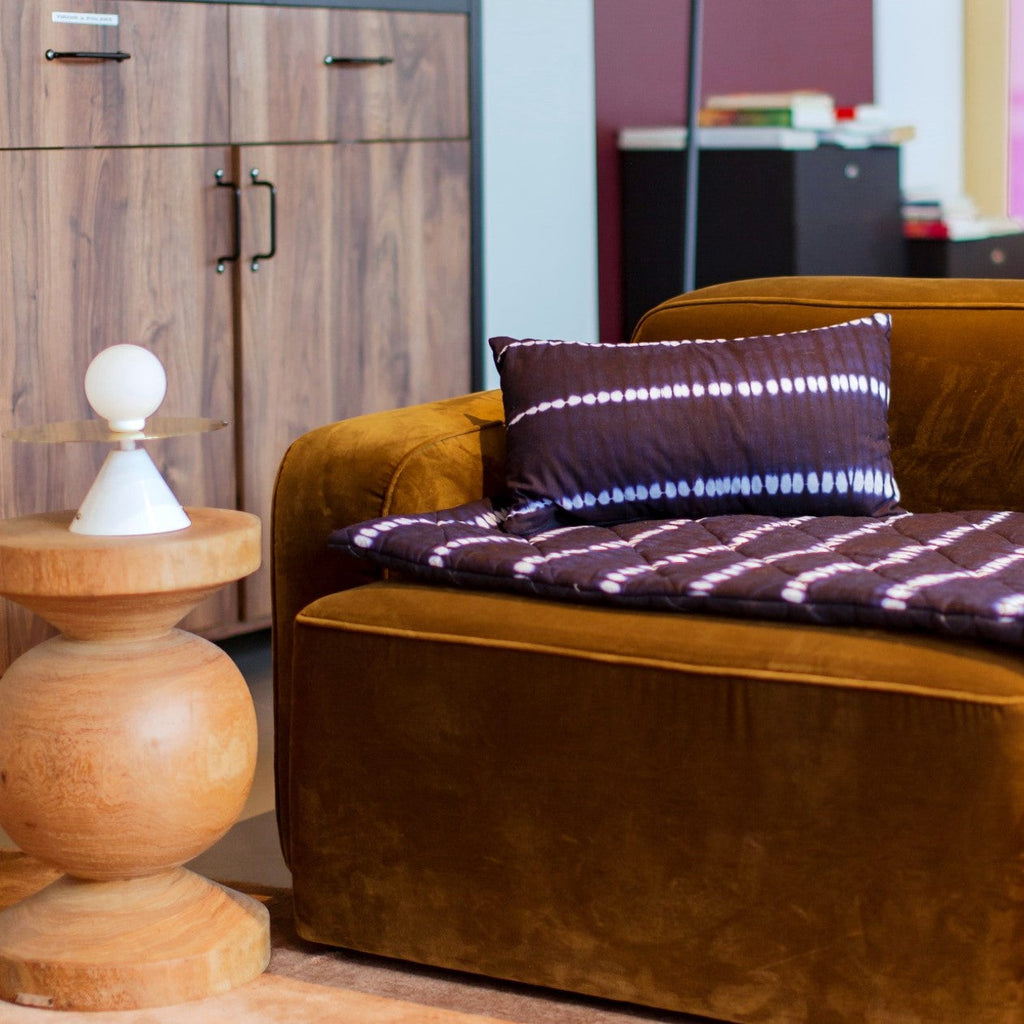 Coussin artisanal Indigo, teint à l'encre végétale