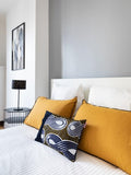 Mama Infinity Velvet, Coussin déco