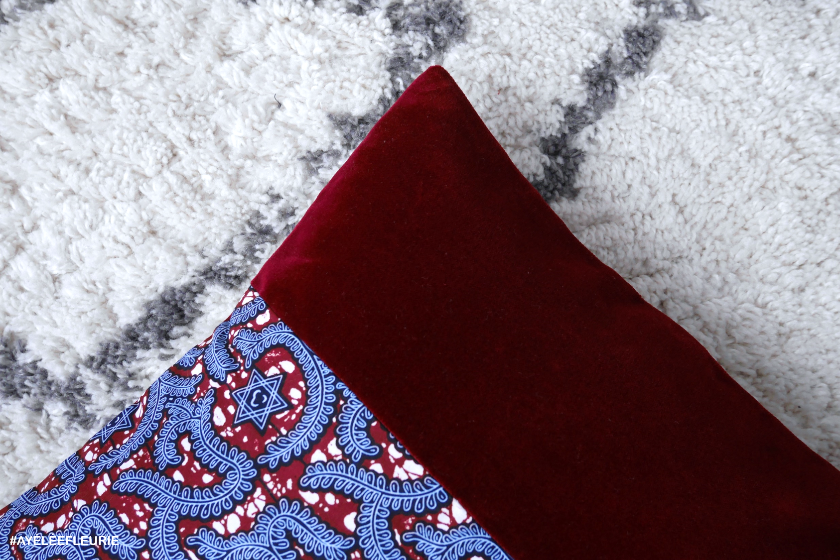 Yletivi Velvet, Coussin déco